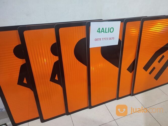 Rambu lalu lintas 90cm HIP dan ACP