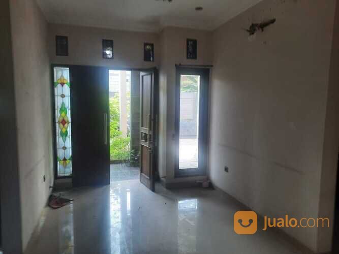 Rumah 2 Lantai Perumahan De Sanctuary Jati Bening Kota Bekasi