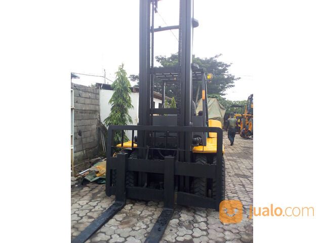 Sewa forklift Mojokerto