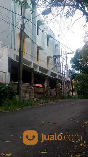 Rumah kost super murah luas strategis 3 lantai di Sigura-Gura Malang