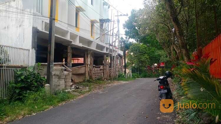 Rumah kost super murah luas strategis 3 lantai di Sigura-Gura Malang