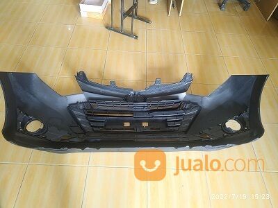 Bumper depan Daihatsu Sigra tahun 2018