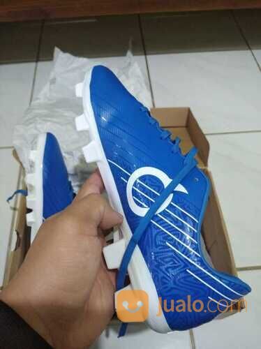 Sepatu Bola Ortuseight ORI
