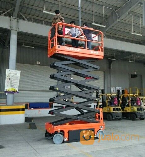 Scissor Lift Solo Surakarta 10 meter 12 meter 14 meter 16 meter Murah