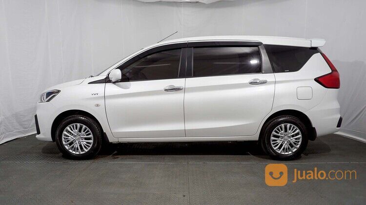 Suzuki Ertiga 1.5 GL MT 2021 Putih