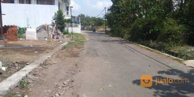 Tanah Luas Lokasi Tiyasan Condong Catur, Sleman