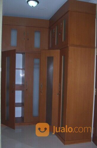 jasa pembuatan lemari pakaian minimalis HPL murah