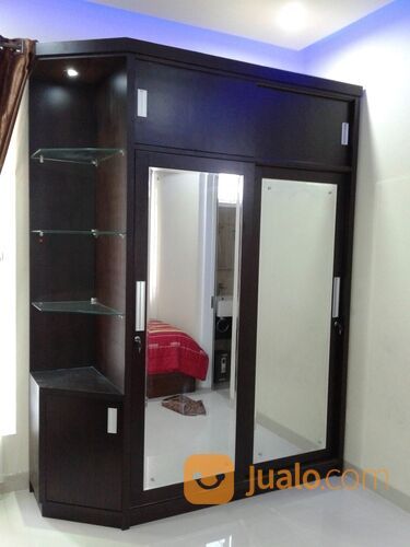 jasa pembuatan lemari pakaian minimalis HPL murah