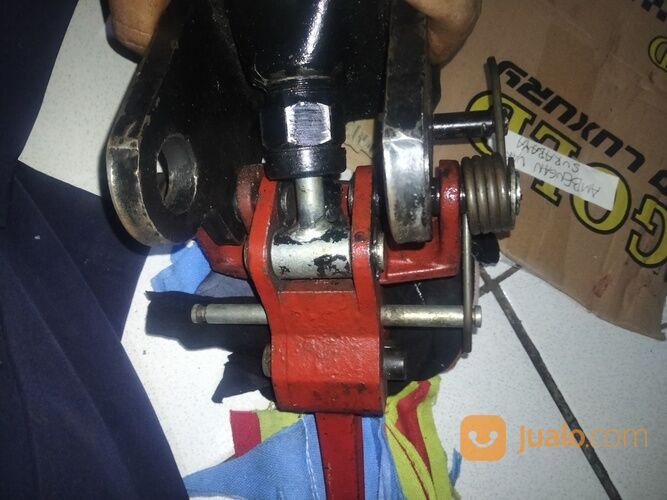 Service hand pallet, dongkrak, hydrolis Surabaya Sidoarjo gersik