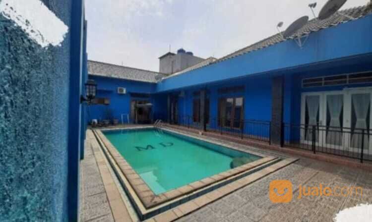 Rumah Mewah dan Luas dengan Bangunan Modern di Gema Pesona Estate