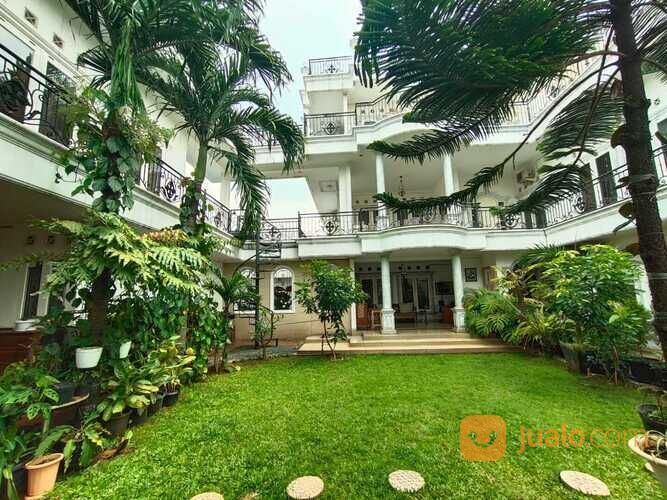 Rumah Mewah di Perumahan Pondok Indah Jatisari Jati Asih Bekasi