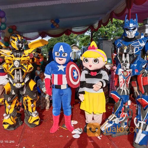 Badut sulap humor Om Apik