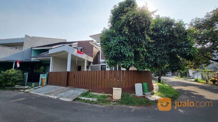 Rumah Mewah Full Furnish Terawat Posisi Hook di Victoria Park Residence Karawaci Tangerang