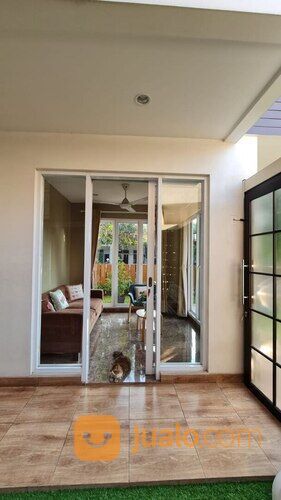 Rumah Mewah Full Furnish Terawat Posisi Hook di Victoria Park Residence Karawaci Tangerang