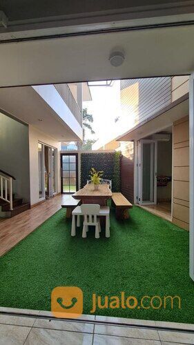 Rumah Mewah Full Furnish Terawat Posisi Hook di Victoria Park Residence Karawaci Tangerang
