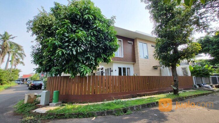 Rumah Mewah Full Furnish Terawat Posisi Hook di Victoria Park Residence Karawaci Tangerang