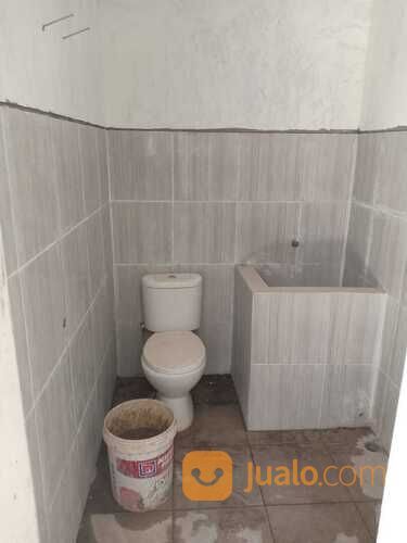 New Gress Dekat Pucang, Transmart Ngagel, Starbucks