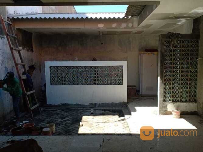 New Gress Dekat Pucang, Transmart Ngagel, Starbucks