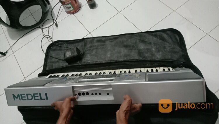 Keyboard organ Medeli MC850