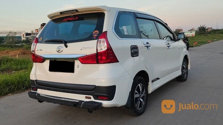 Xenia R Sporty 2017 Metic