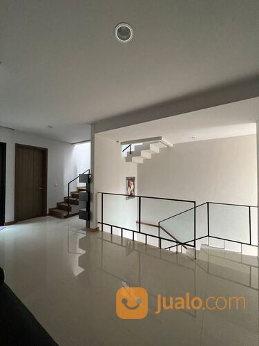 Turun Harga Rumah Full Furnished Greenwcih Park Cluster Caelus BSD City