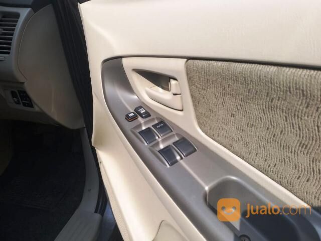 Toyota Kijang Innova 2014 Abu abu Tua Diesel