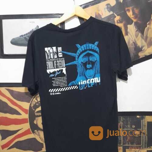 Baju Distro Pria Brand Lokal