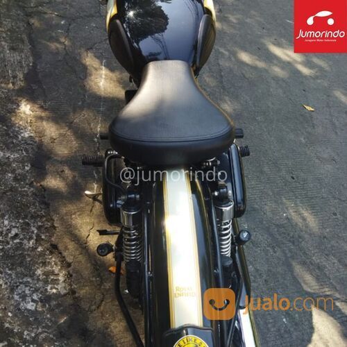 ROYAL ENFIELD CLASSIC 350 Karbu