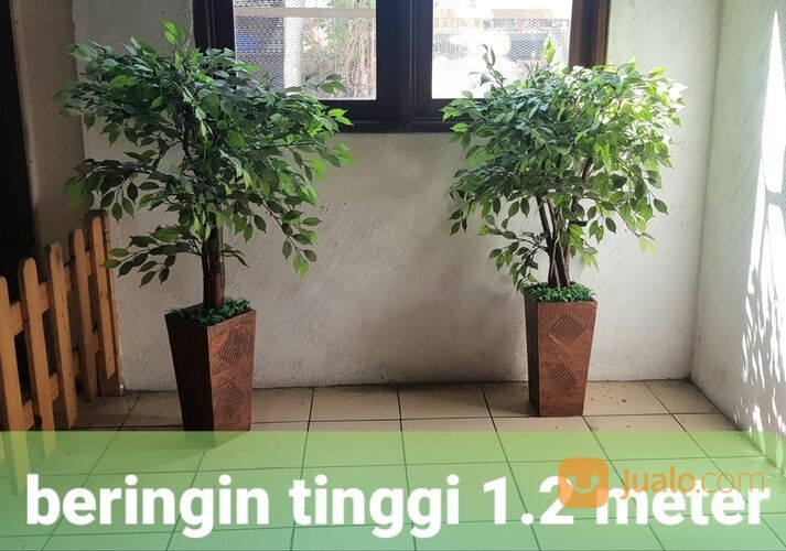 Pohon tanaman plastik