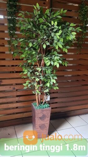 Pohon tanaman plastik