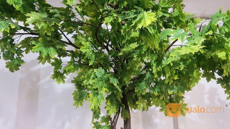 Pohon tanaman plastik