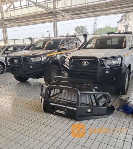 Bumper depan hilux