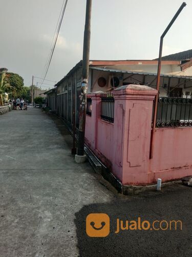 Rumah Luas Nyaman di Jalan H Mencong Raya Ciledug Kota Tangerang
