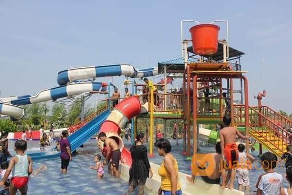 Rumah di Cikarang paling luas