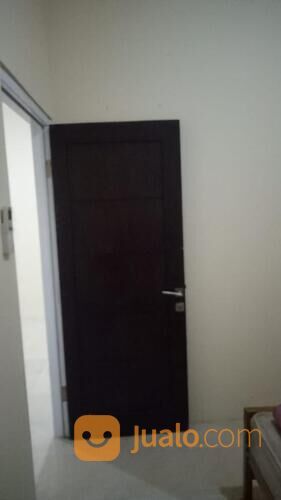 rumah 2Lantai Dekat pusat perbelanjaan strategis berlokasi di Perumahan Taman Mutiara Cibinong