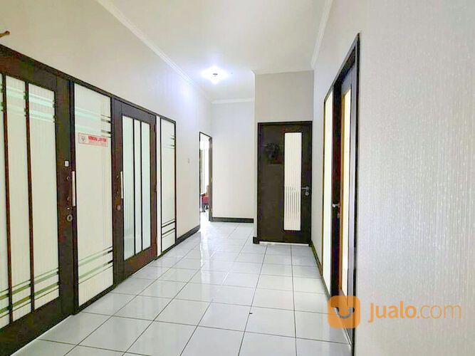 Harga Miring Gedung Strategis 3 Lantai di Area TB Simatupang, di antara Jak-Sel & Jak-Tim