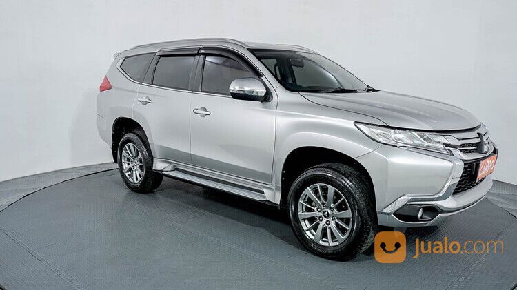Mitsubishi Pajero Sport 2.5 Exceed 4x2 AT 2018 Silver