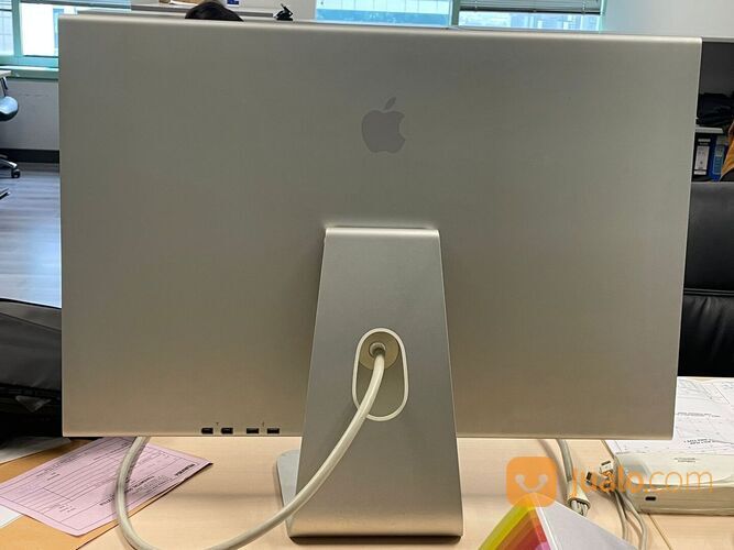 Apple Cinema Display 30-Inch (Aluminum) Specs