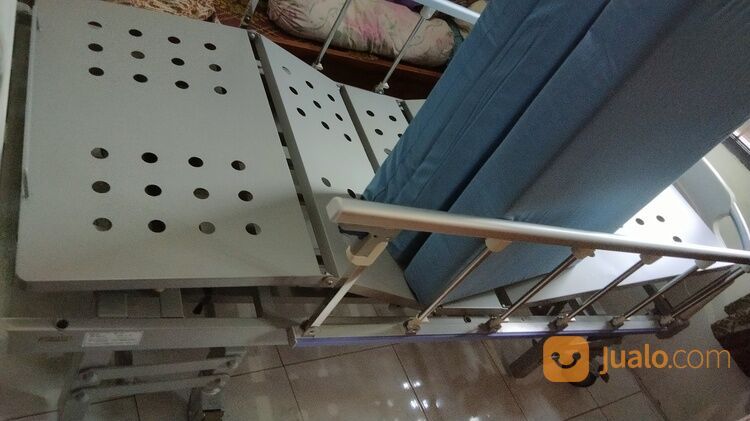 Tempat tidur rumah sakit 3 crack