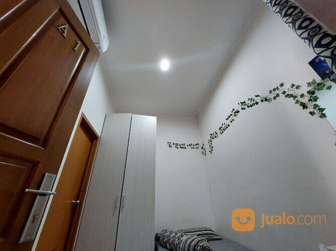 Rumah kost 28 kamar tidur Tanjung Duren Jakarta Barat