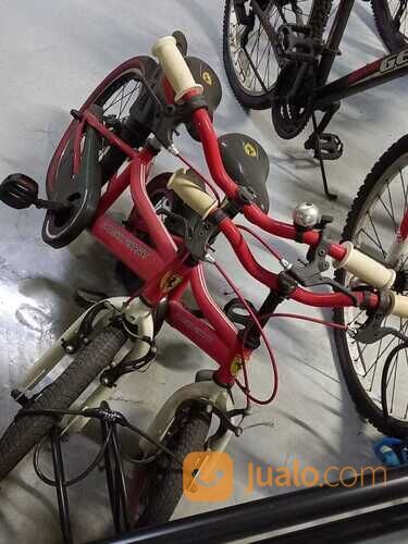 Sepeda Bekas Warna Merah