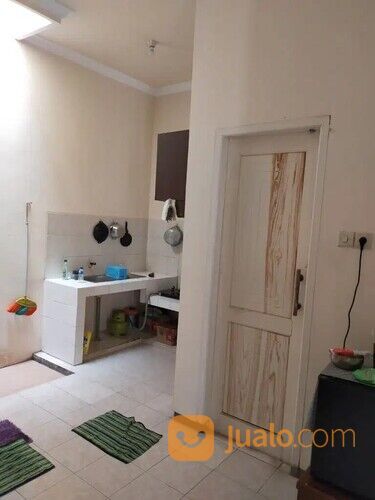 Rumah Kawasan Jambangan di Perumahan Palm Spring Regency