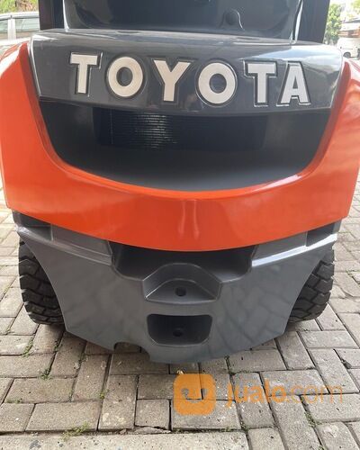 Toyota Forklift 2.5ton Bekas Harga Murah