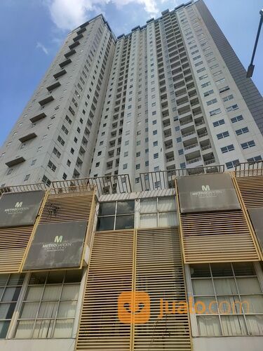 sewa kios di tengah apartemen metro garden