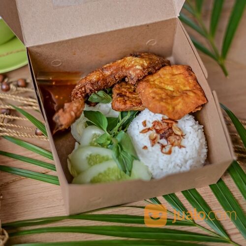 Nasi Box Ayam Goreng