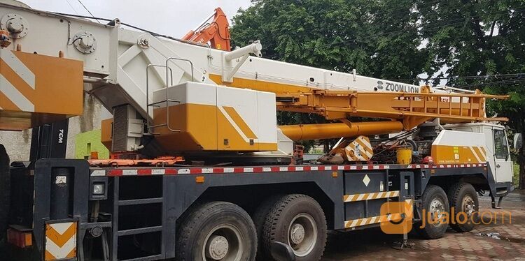 Mobile Crane Zoomlion QY55V Kapasitas 55 Ton tahun 2015