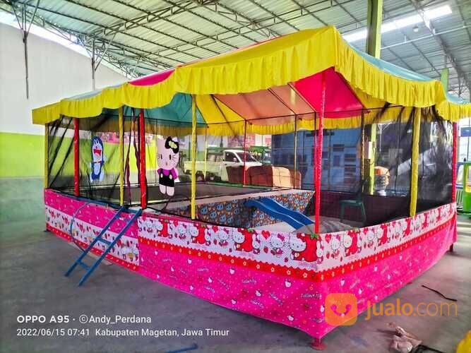 mandi bola trampolin