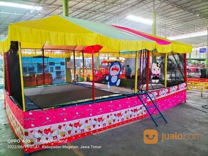 mandi bola trampolin