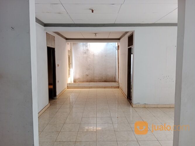Rumah 1 ½lantai komplek deplu Pondok aren Bintaro