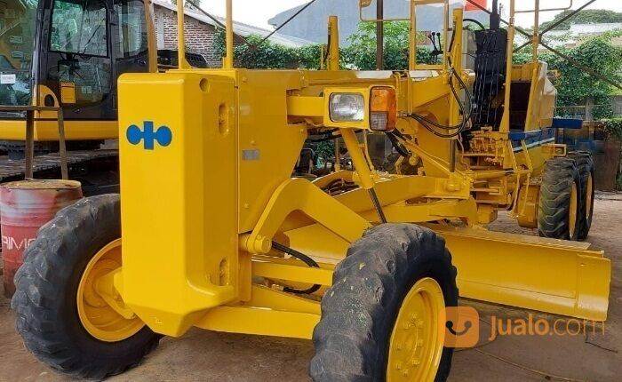 Motor Grader Komatsu GD405A ex Import tahun 2018